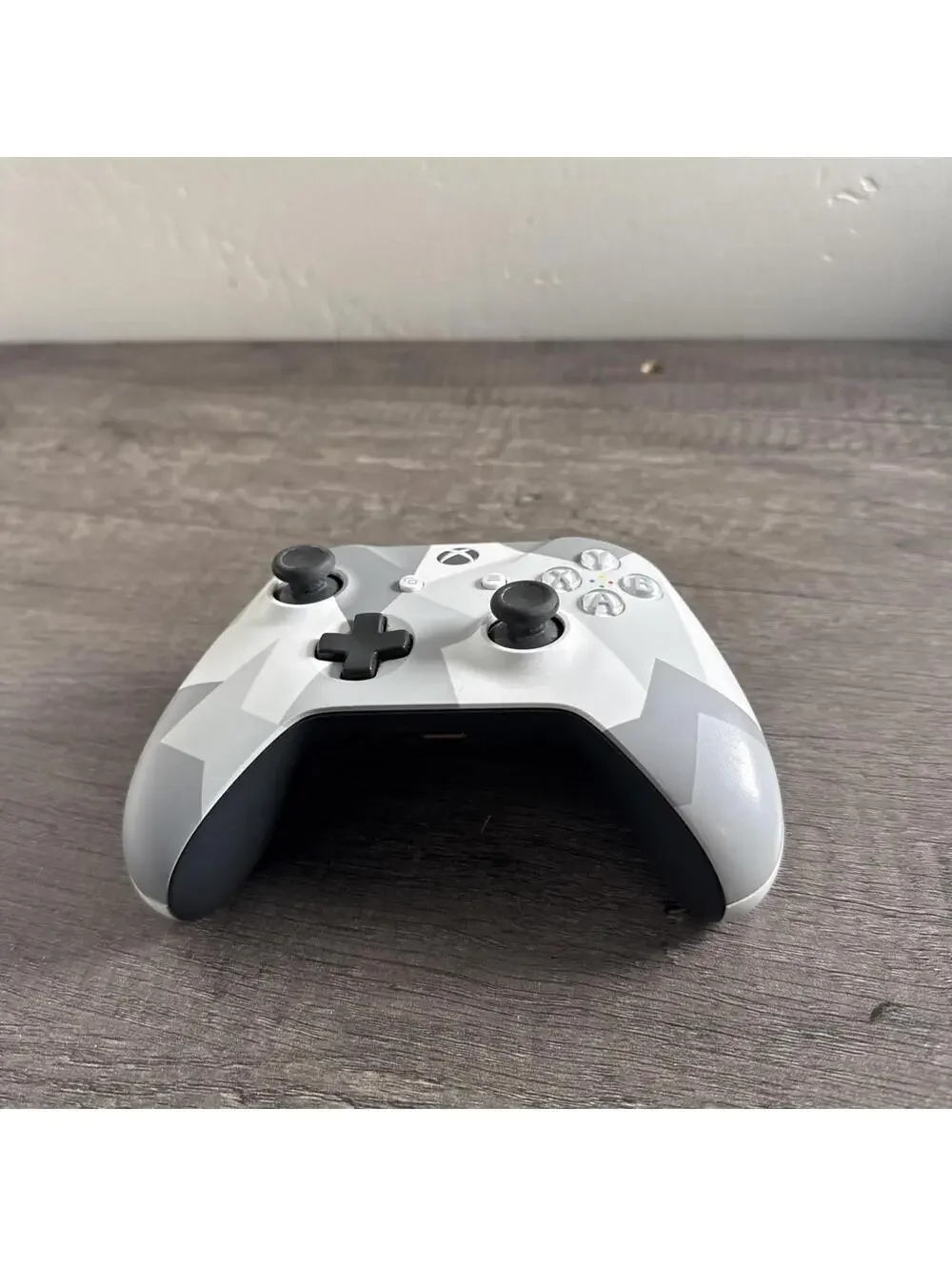 Xbox One Wireless Controller 1708 Winter Forces Camo Special Edition STICK DRIFT